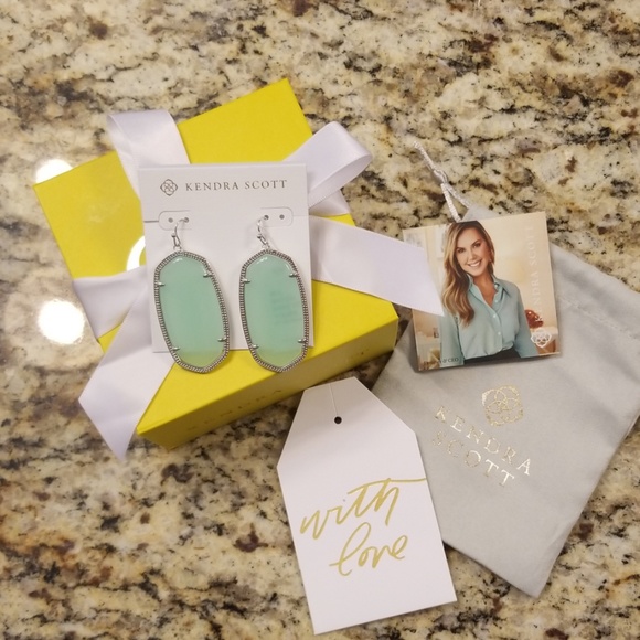 Kendra Scott Jewelry - NWT Kendra Scott Danielles